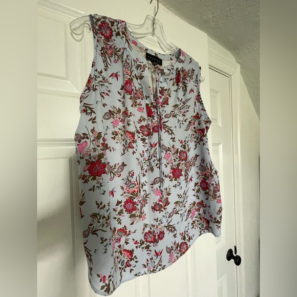 Premise Large Blue Floral Tank Size Large - Picture 2 of 5